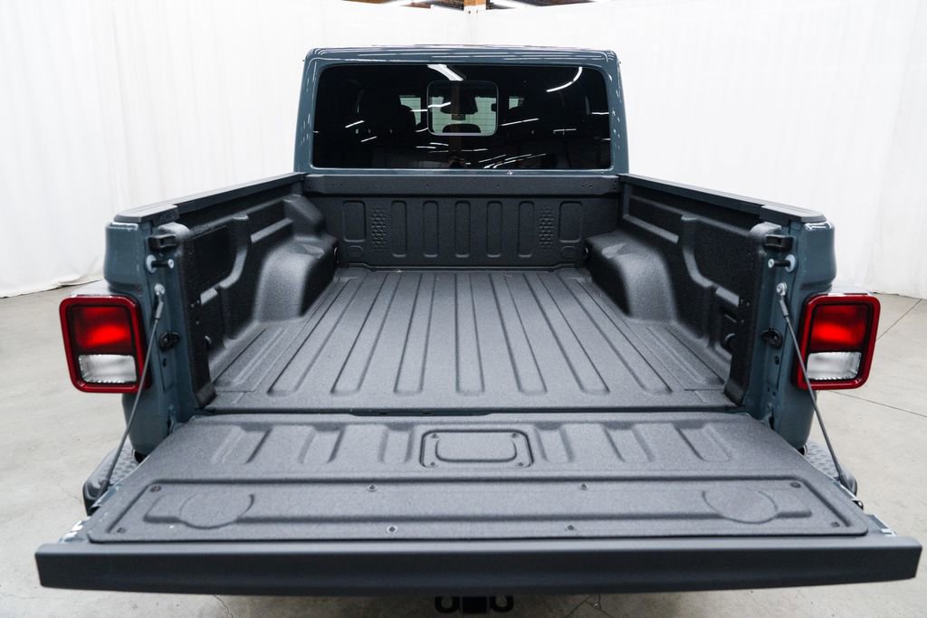 New 2026 Jeep Gladiator Sport AWD/4WD image 8