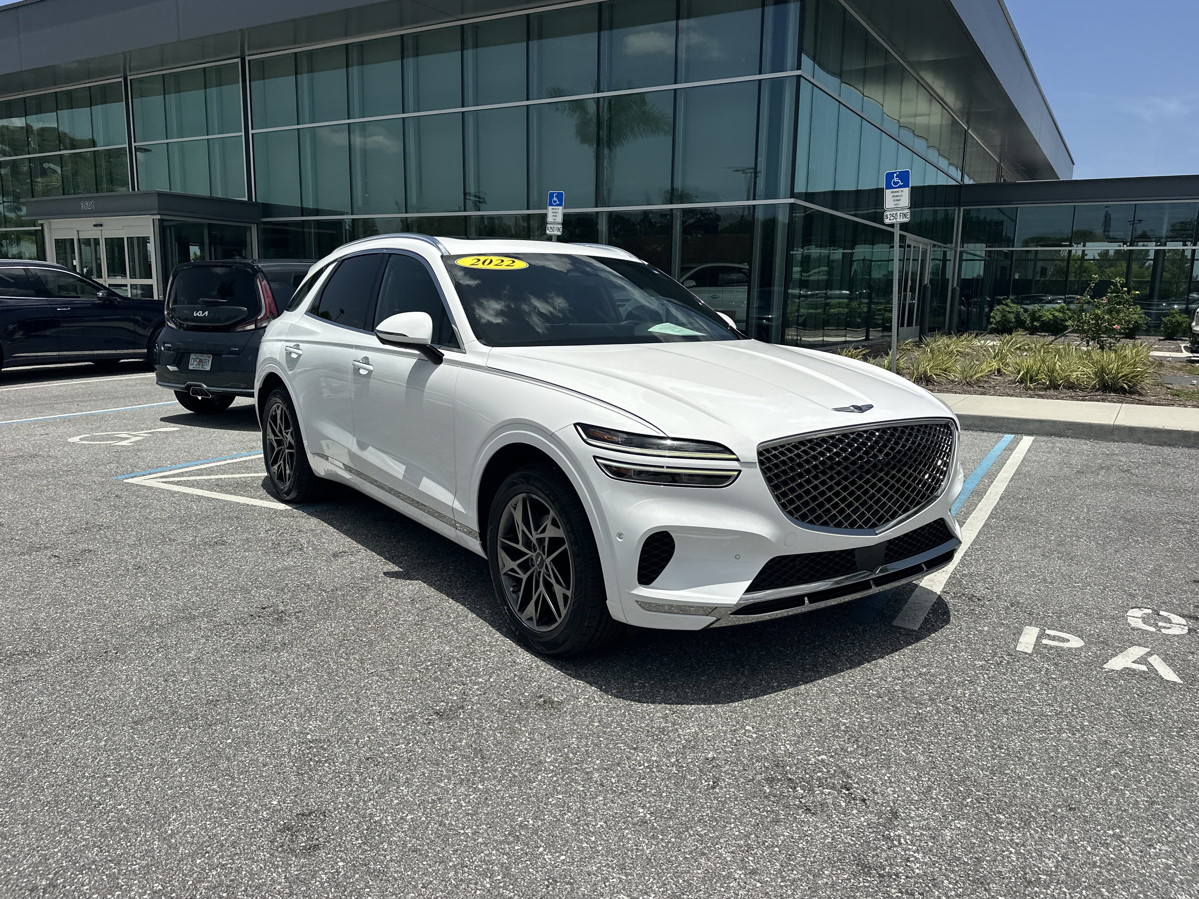 Certified 2022 Genesis GV70 2.5T w/ Advanced Package AWD/4WD image 5