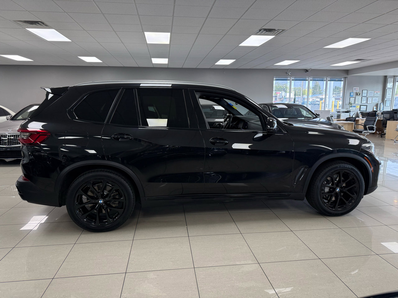 Used 2019 BMW X5 xDrive40i w/ Premium Package 2 image 53