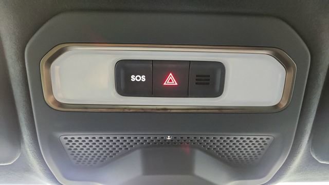 Used 2023 Rivian R1T Adventure image 54