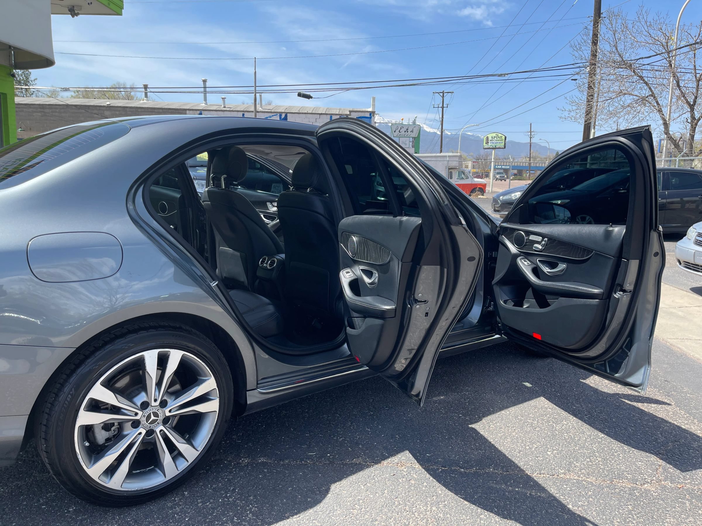 Used 2017 Mercedes-Benz C 300 4MATIC Sedan image 14