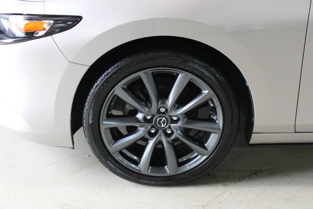 Used 2023 MAZDA MAZDA3 s FWD image 4
