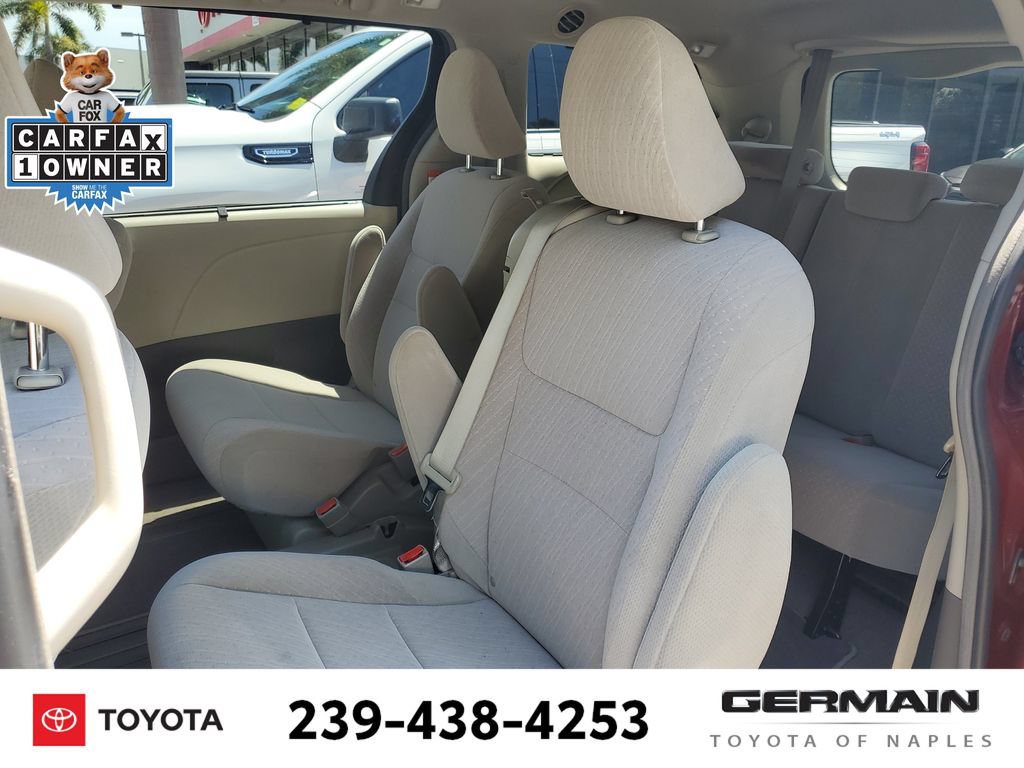 Certified 2018 Toyota Sienna LE FWD image 20