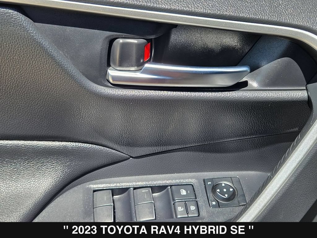Used 2023 Toyota RAV4 SE AWD/4WD image 15