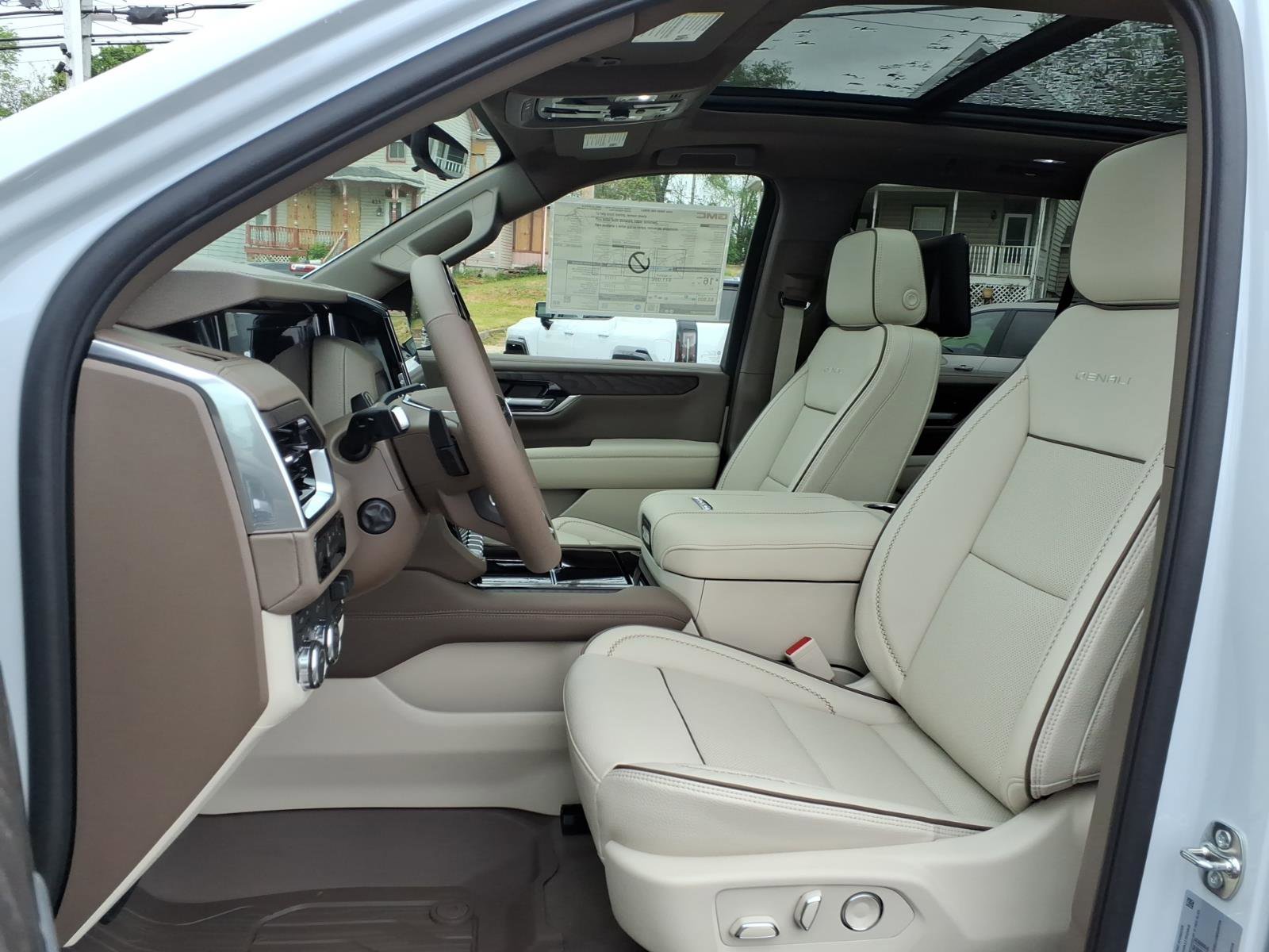 New 2026 GMC Yukon Denali AWD/4WD image 6