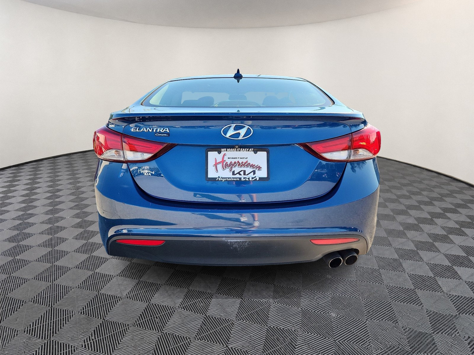 Used 2014 Hyundai Elantra w/ Option Group 2 FWD image 5