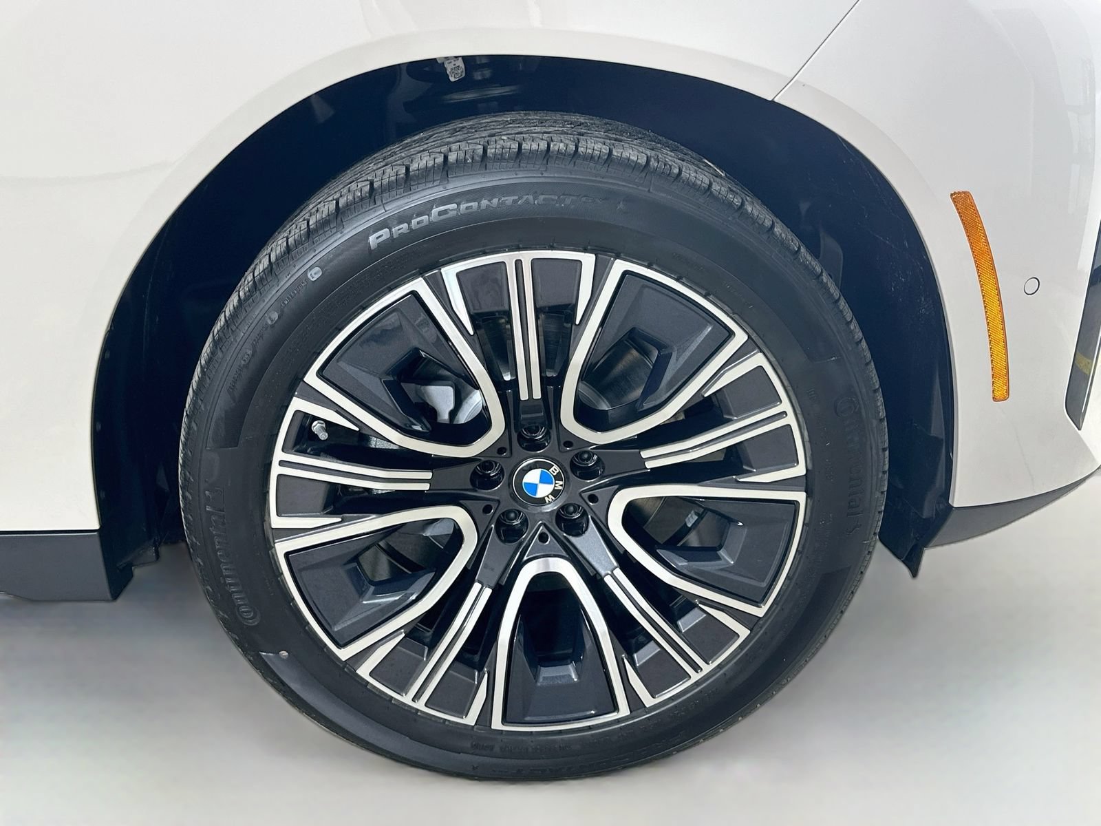 New 2026 BMW X3 xDrive30i w/ Premium Package AWD/4WD image 10