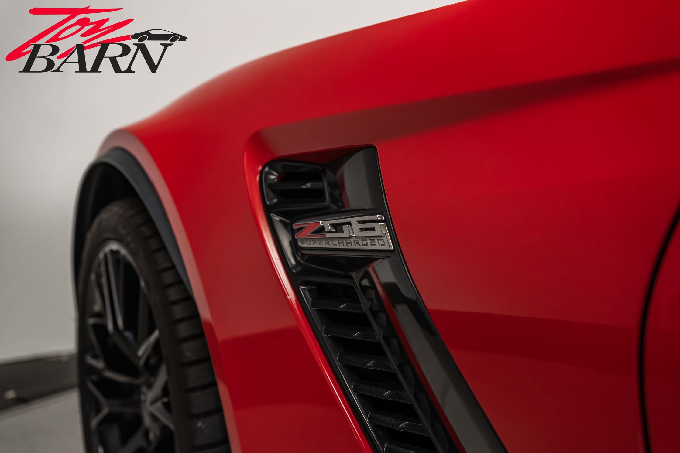 Used 2016 Chevrolet Corvette Z06 w/ 3LZ Preferred Equipment Group image 23