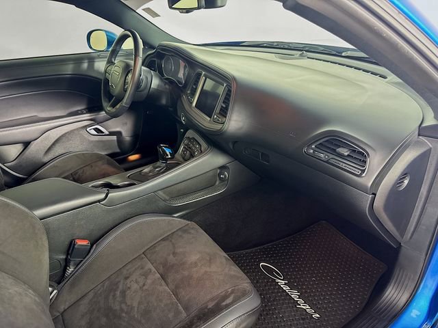 Used 2023 Dodge Challenger R/T w/ Plus Package image 32