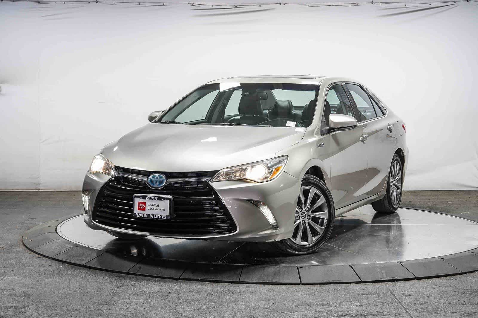Certified 2016 Toyota Camry XLE w/ Moonroof Package FWD image 1