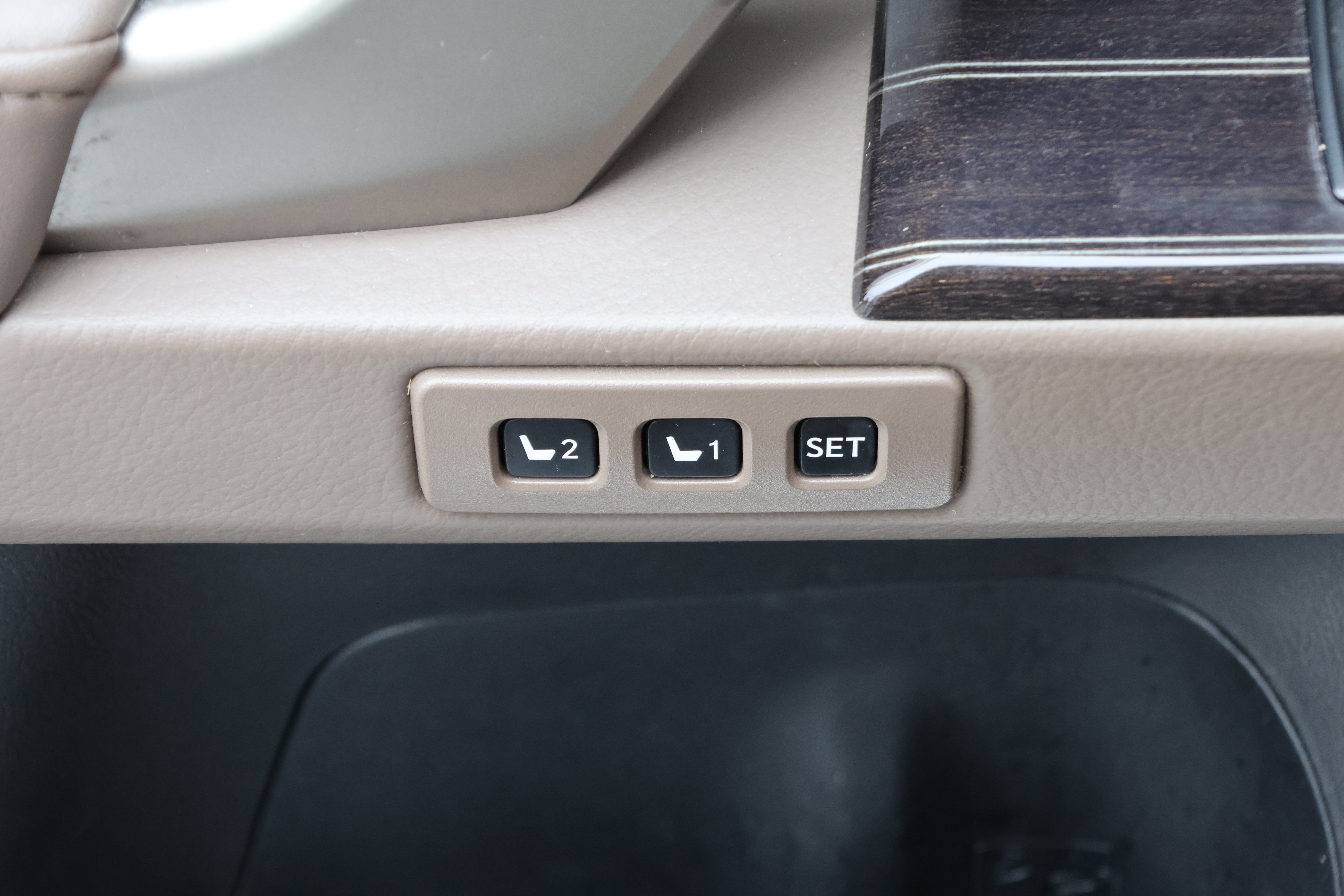 Certified 2020 Lexus GX 460 Premium AWD/4WD image 13