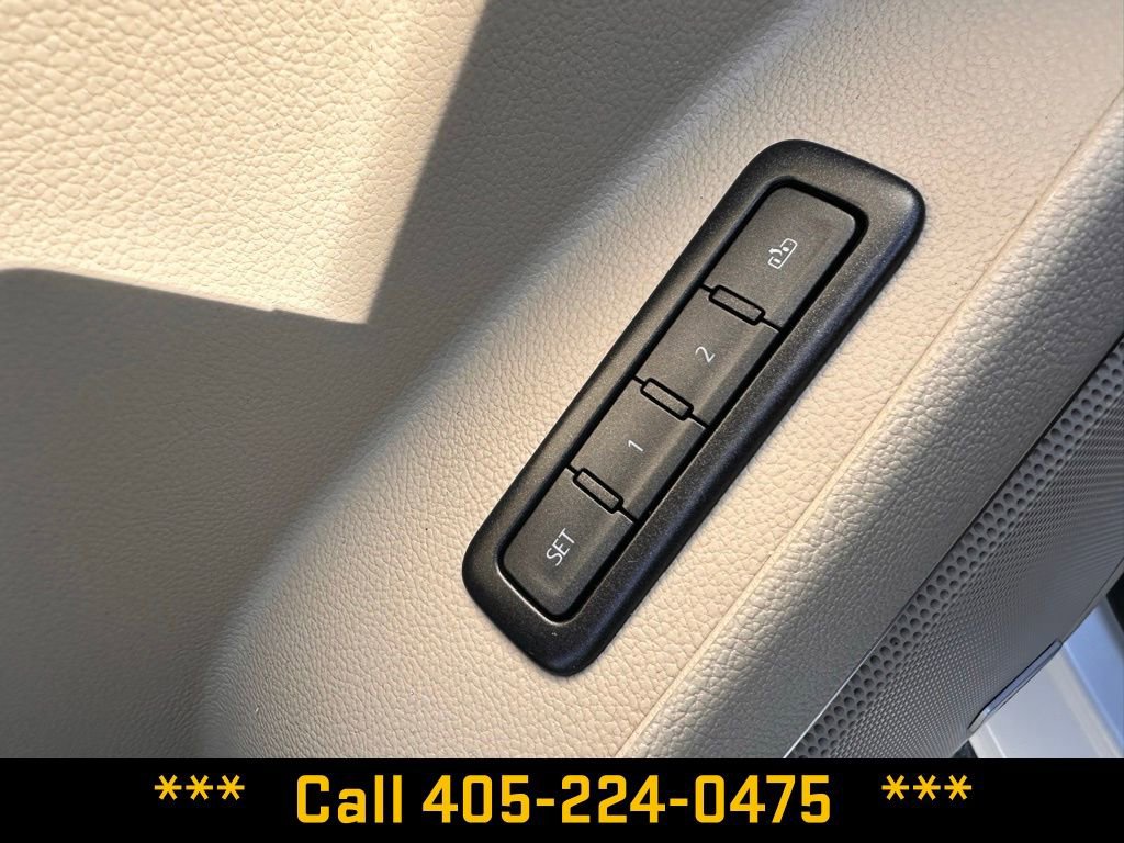 Used 2019 GMC Yukon XL Denali w/ Denali Ultimate Package AWD/4WD image 23