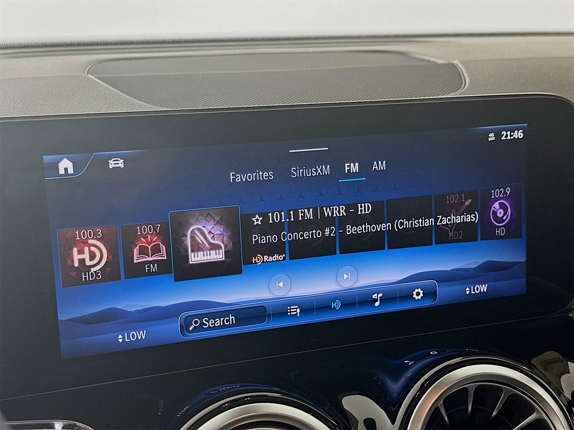 New 2026 Mercedes-Benz GLB 250 image 15