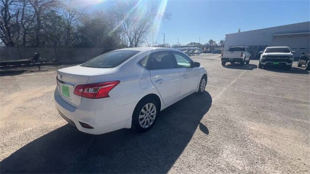 Used 2017 Nissan Sentra S image 8