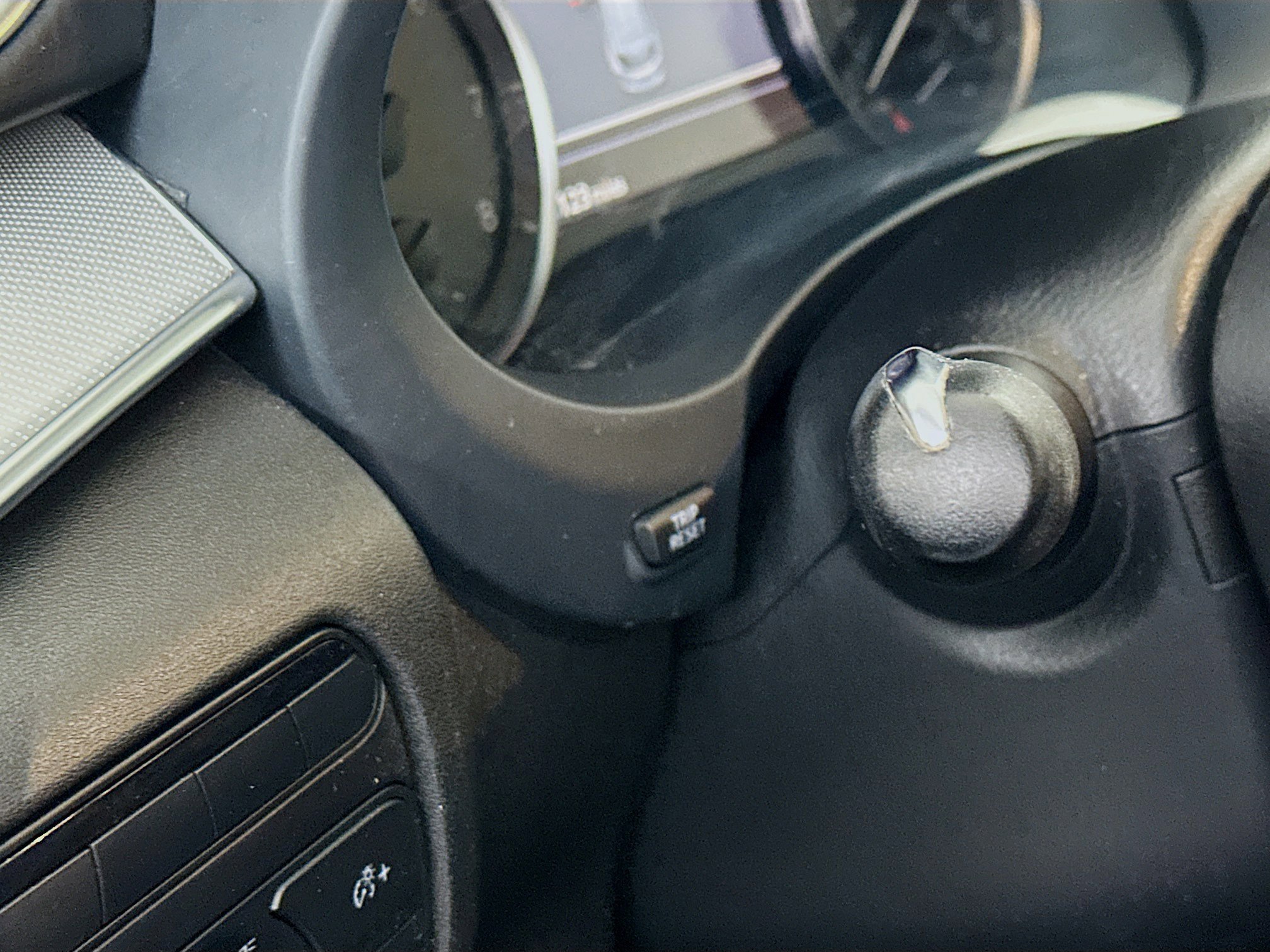 Used 2019 INFINITI QX50 Luxe w/ Navigation Package image 16