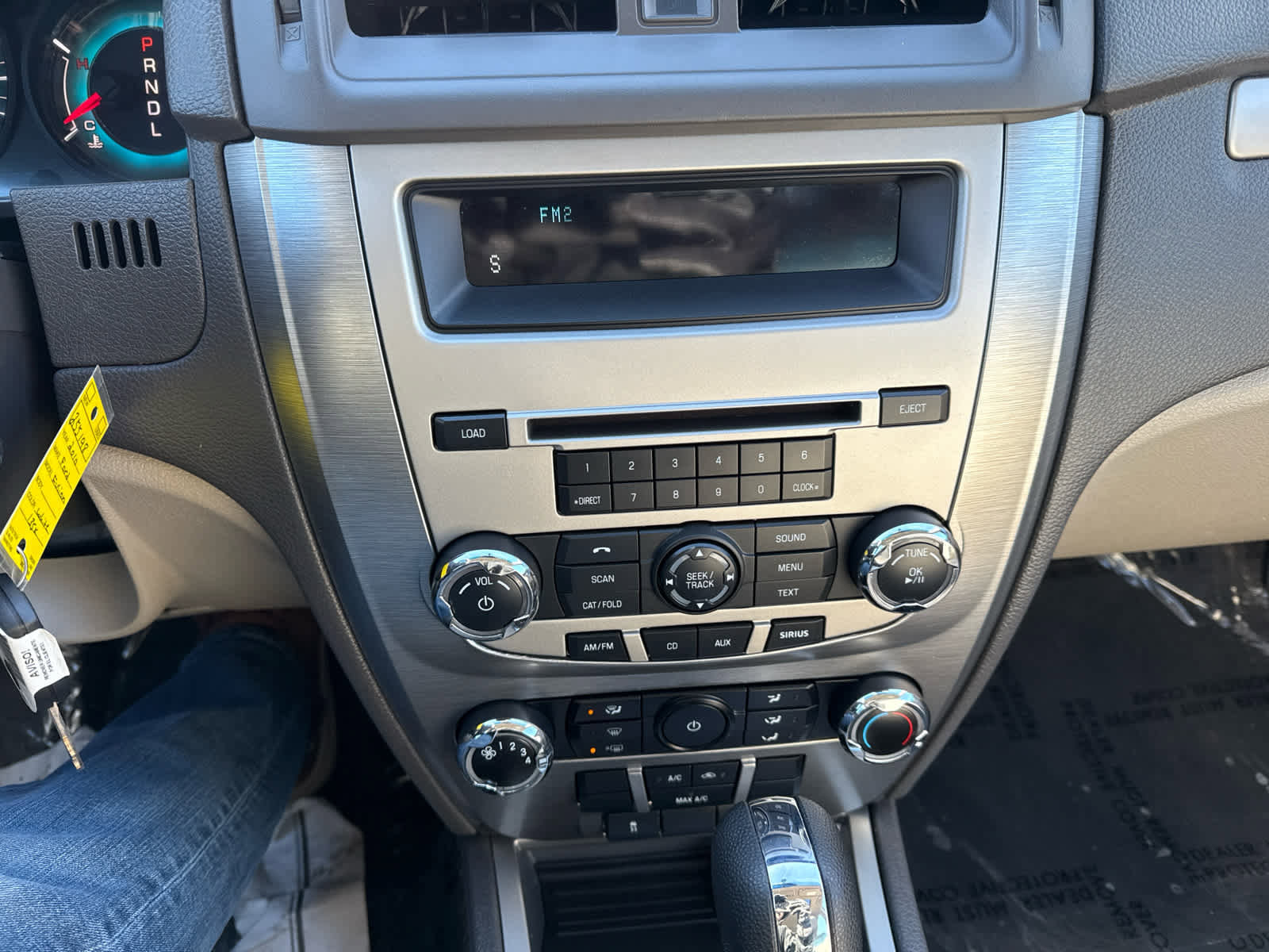 Used 2010 Ford Fusion SE image 20