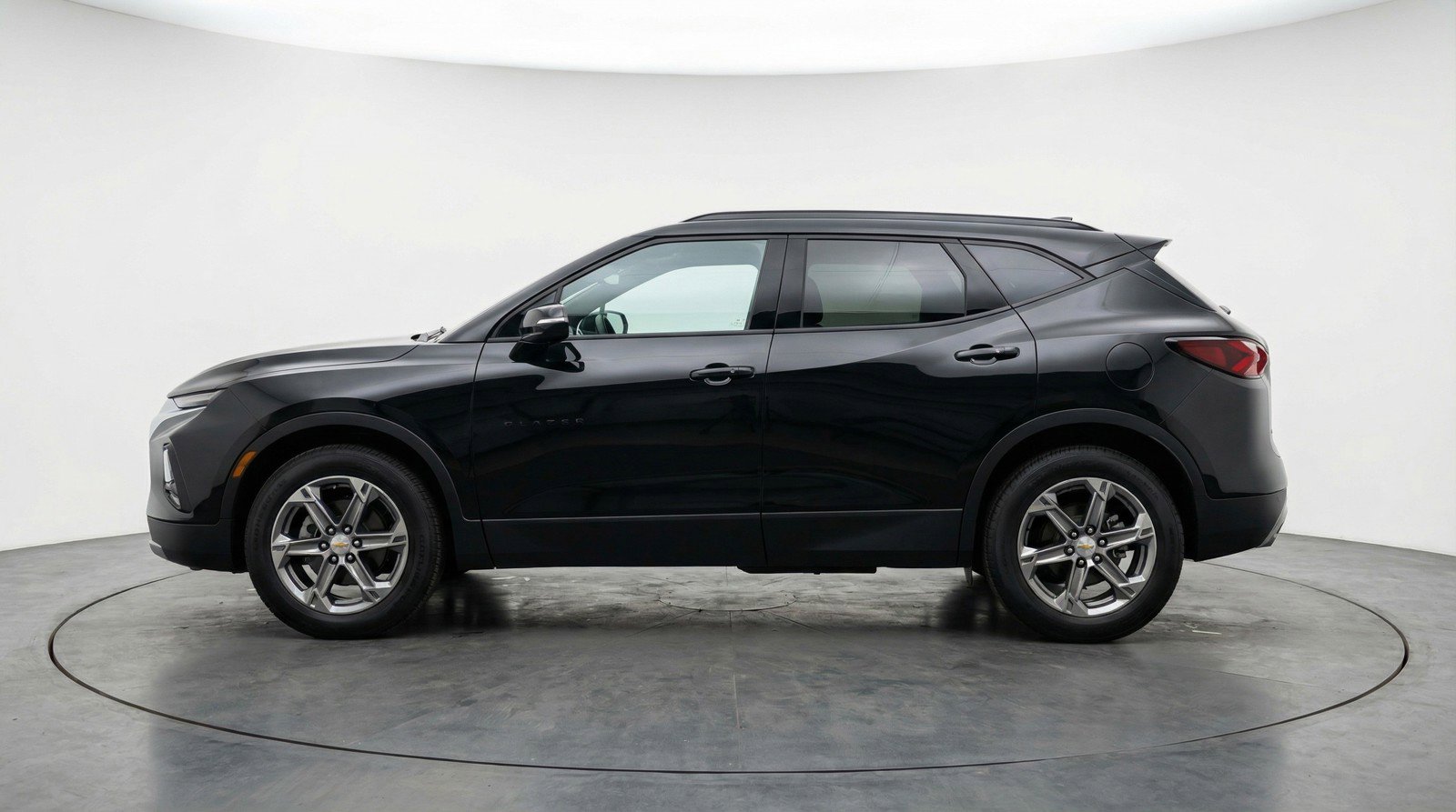 Used 2025 Chevrolet Blazer LT FWD image 5