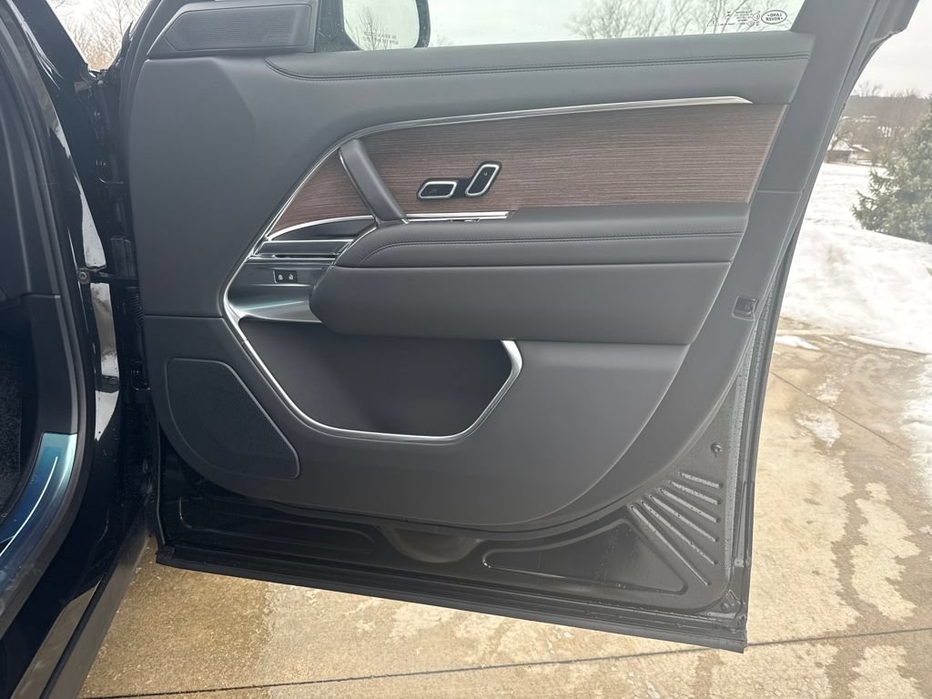 New 2026 Land Rover Range Rover SE AWD/4WD image 15