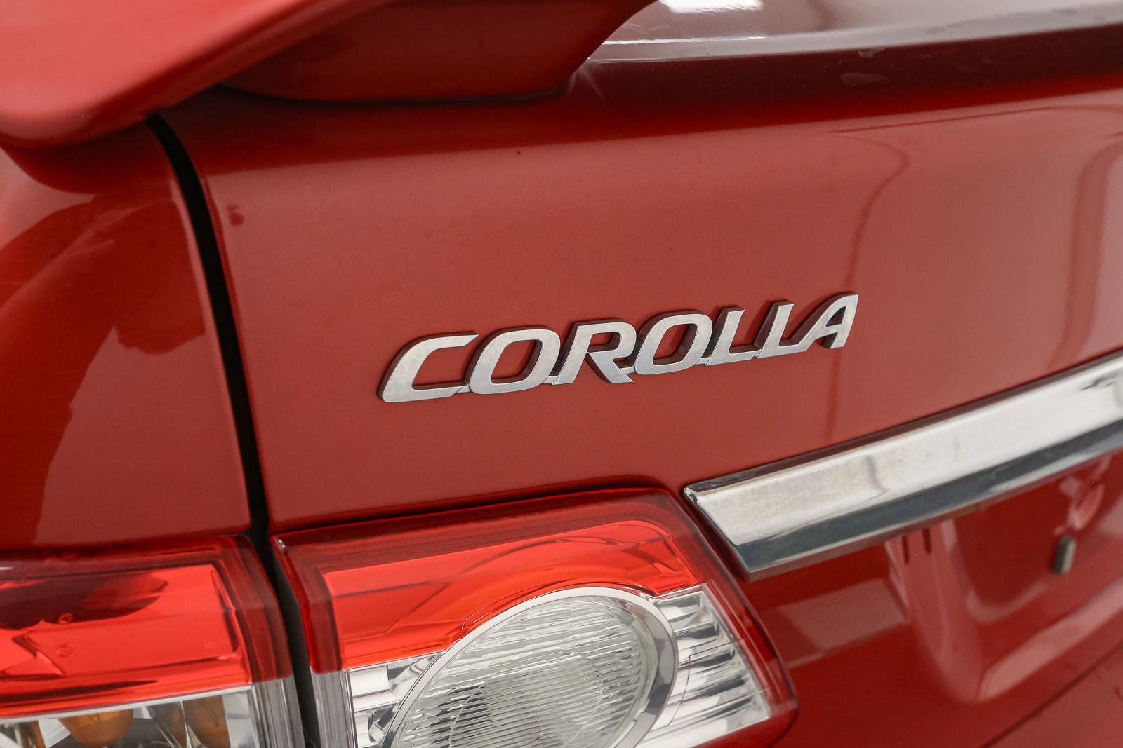 Used 2013 Toyota Corolla S w/ Premium Pkg FWD image 10