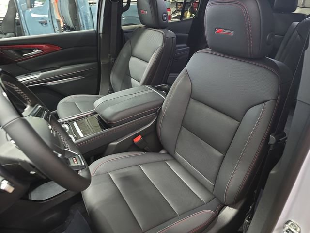 New 2026 Chevrolet Traverse Z71 w/ Enhanced Driving Package image 17