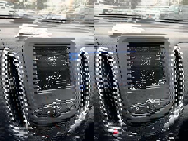 Certified 2020 Chevrolet Equinox LT w/ Driver Convenience Package image 13