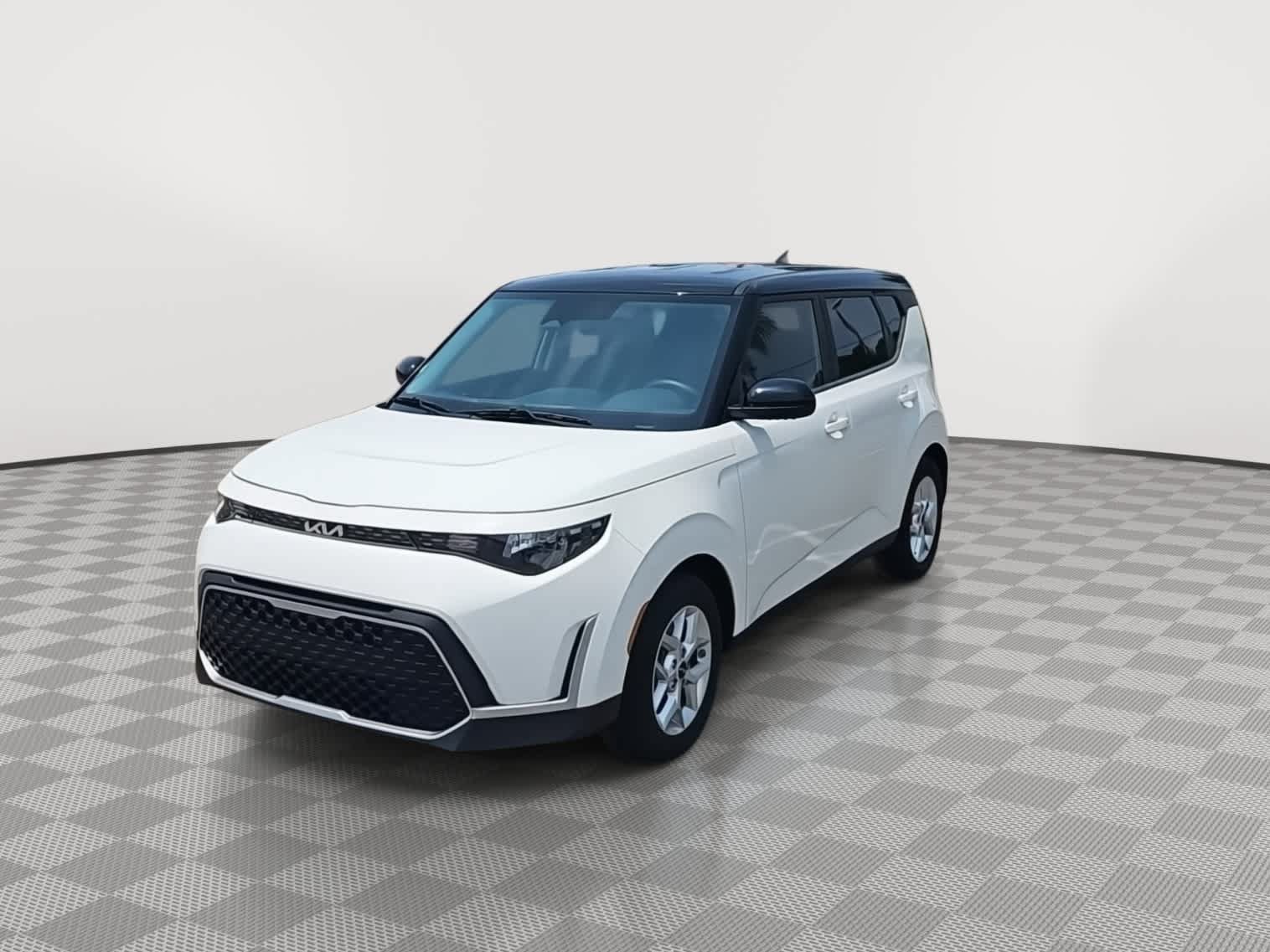 Used 2024 Kia Soul S FWD image 3