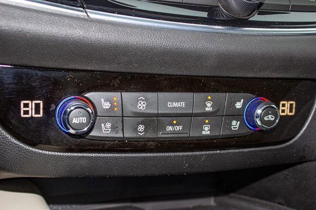 Used 2022 Buick Enclave Avenir w/ Avenir Technology Package image 35