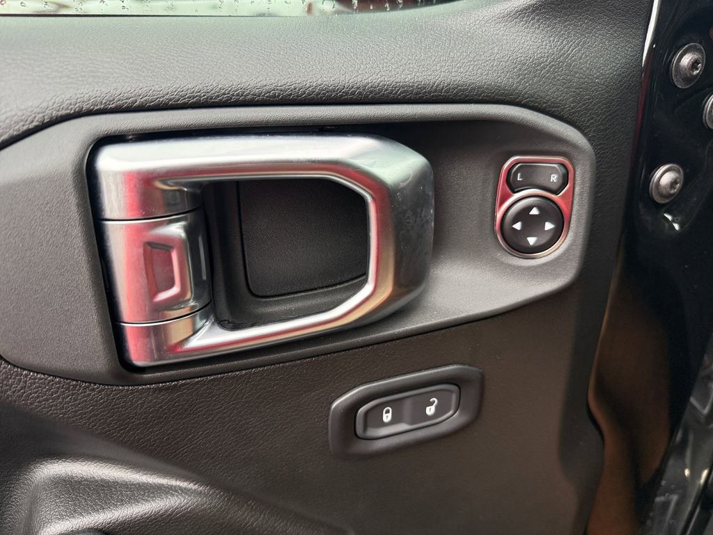 New 2025 Jeep Gladiator Sport image 17