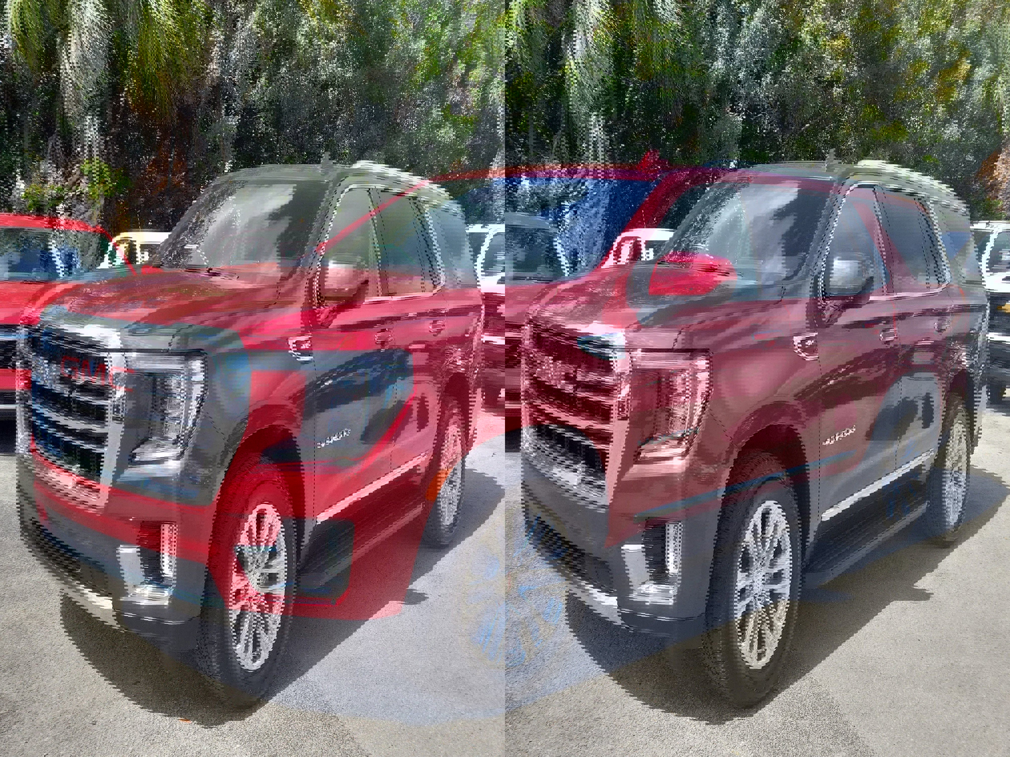 Used 2023 GMC Yukon SLT image 7