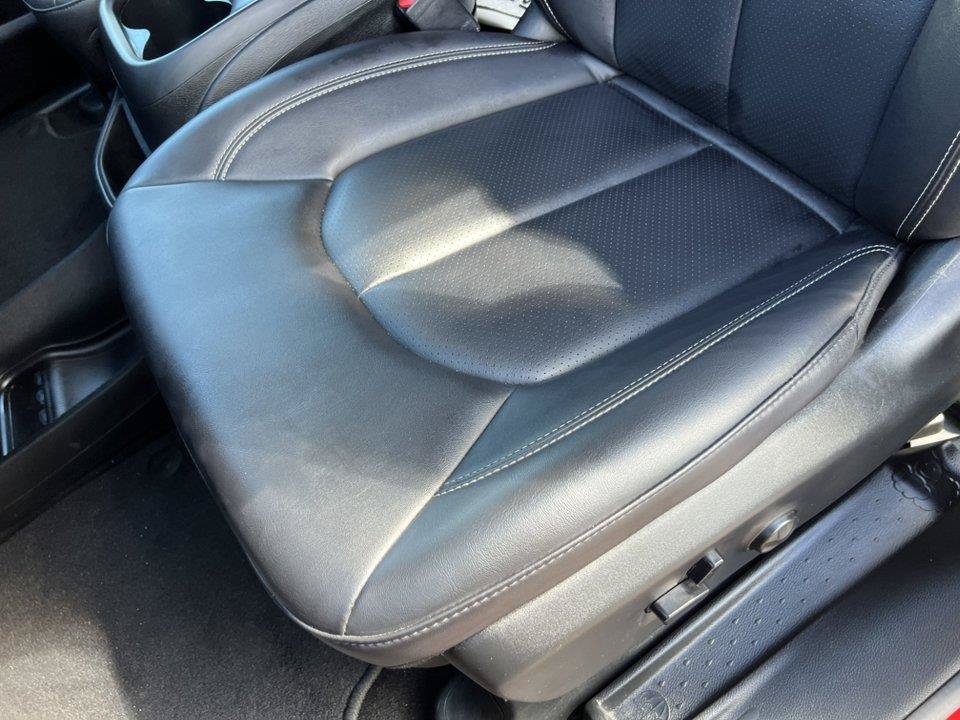Used 2026 Chrysler Pacifica Select FWD image 12