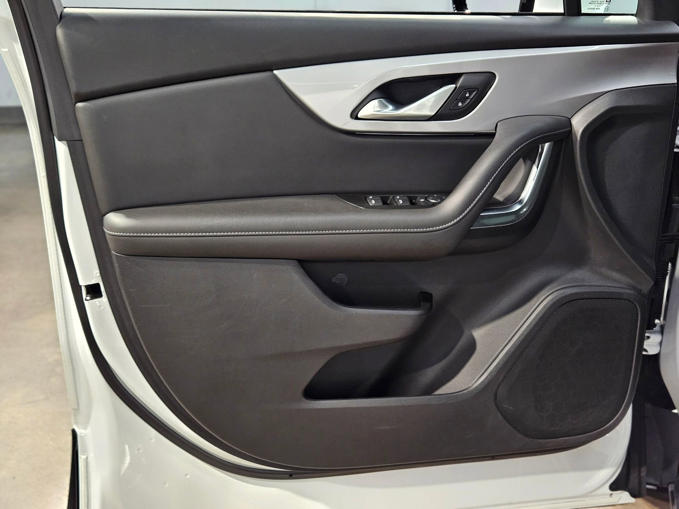 Used 2022 Chevrolet Blazer LT image 20