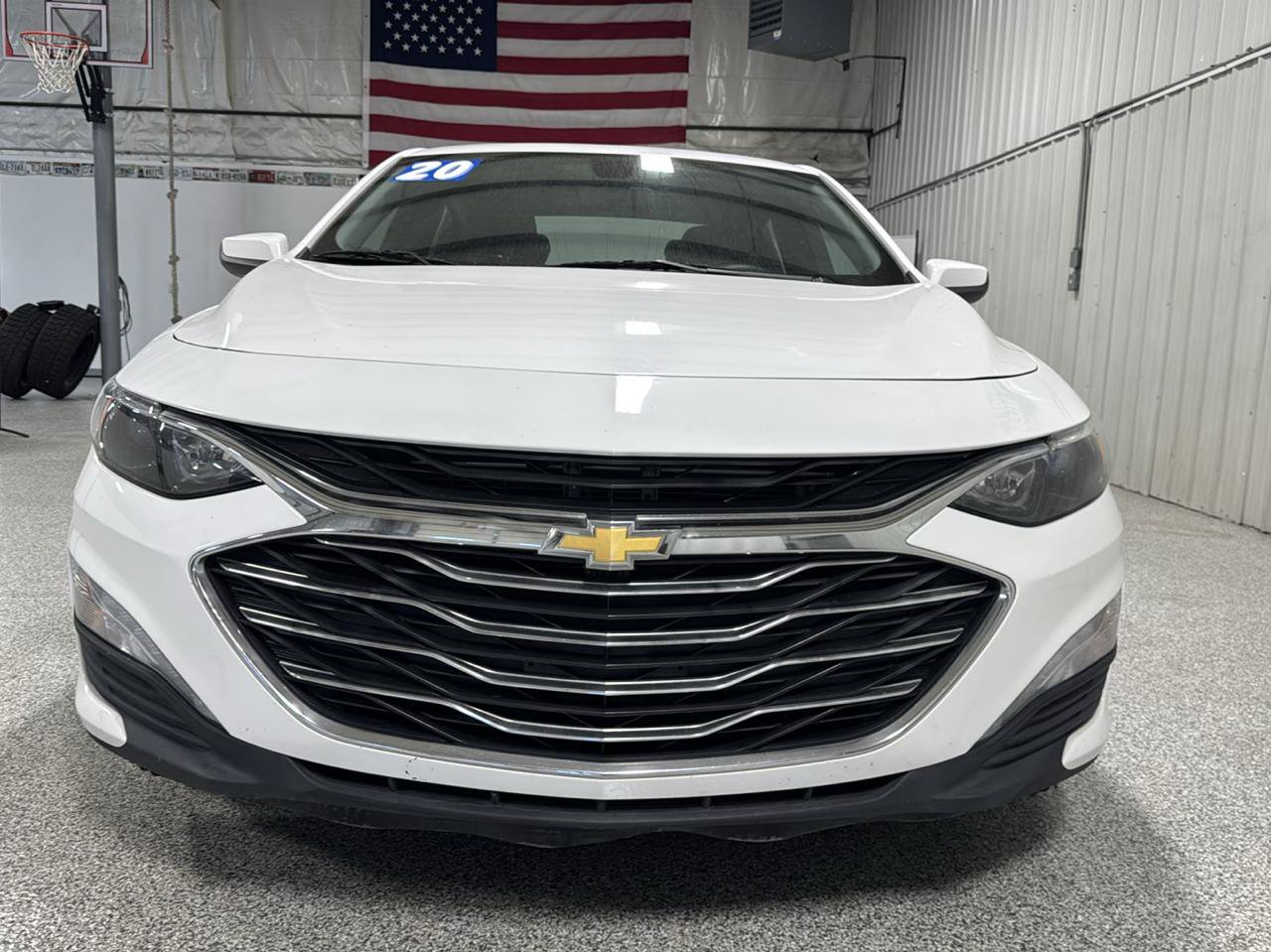 Used 2020 Chevrolet Malibu LT FWD image 3