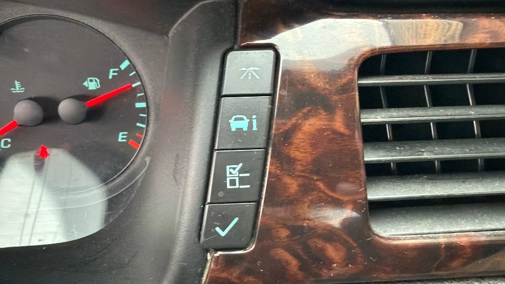 Used 2015 Chevrolet Impala Limited LS image 22