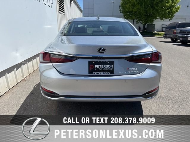 Used 2024 Lexus ES 250 w/ Premium Package AWD/4WD image 4