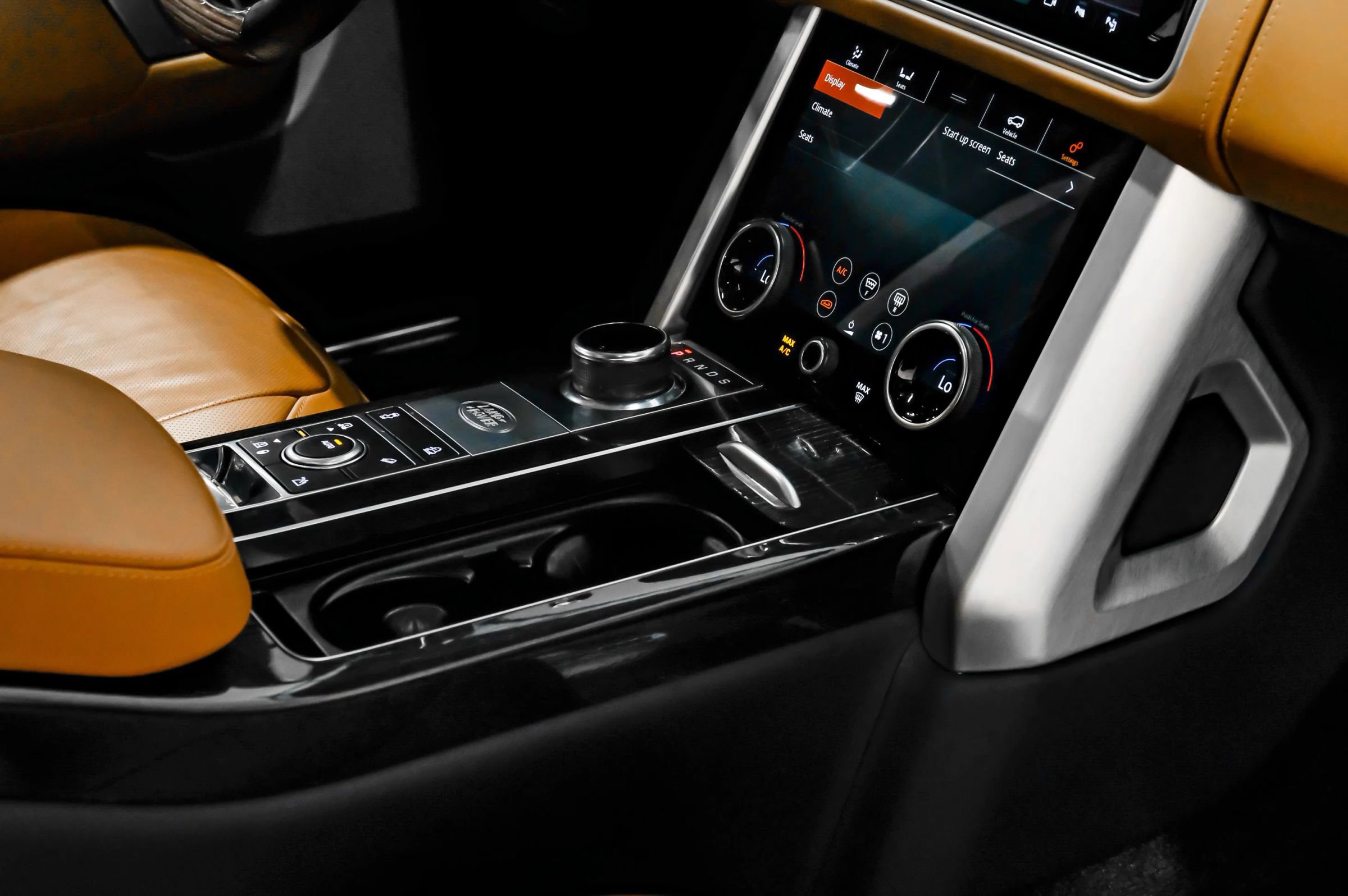 Used 2019 Land Rover Range Rover Long Wheelbase Autobiography image 22