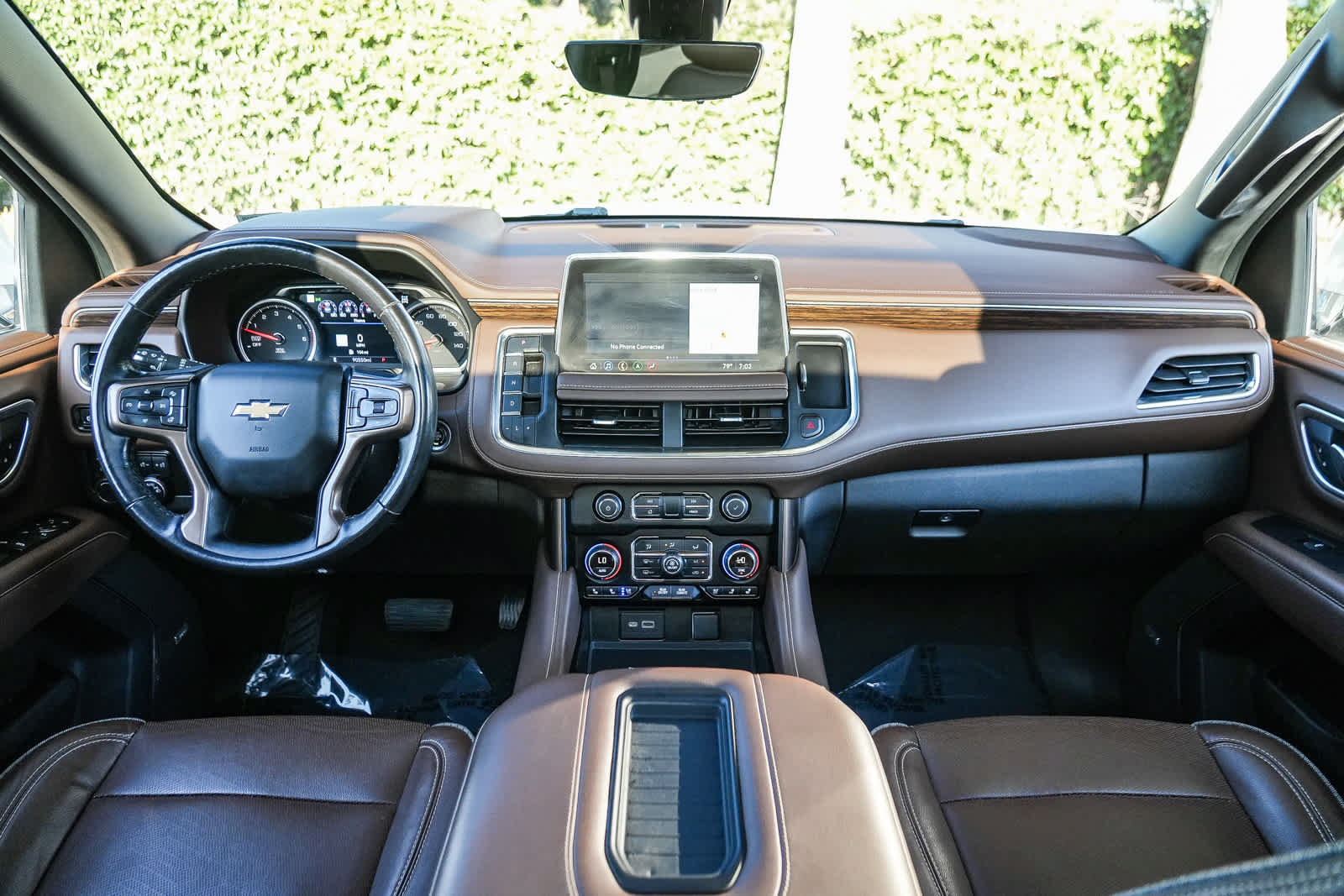 Used 2021 Chevrolet Tahoe High Country w/ Premium Package AWD/4WD image 12