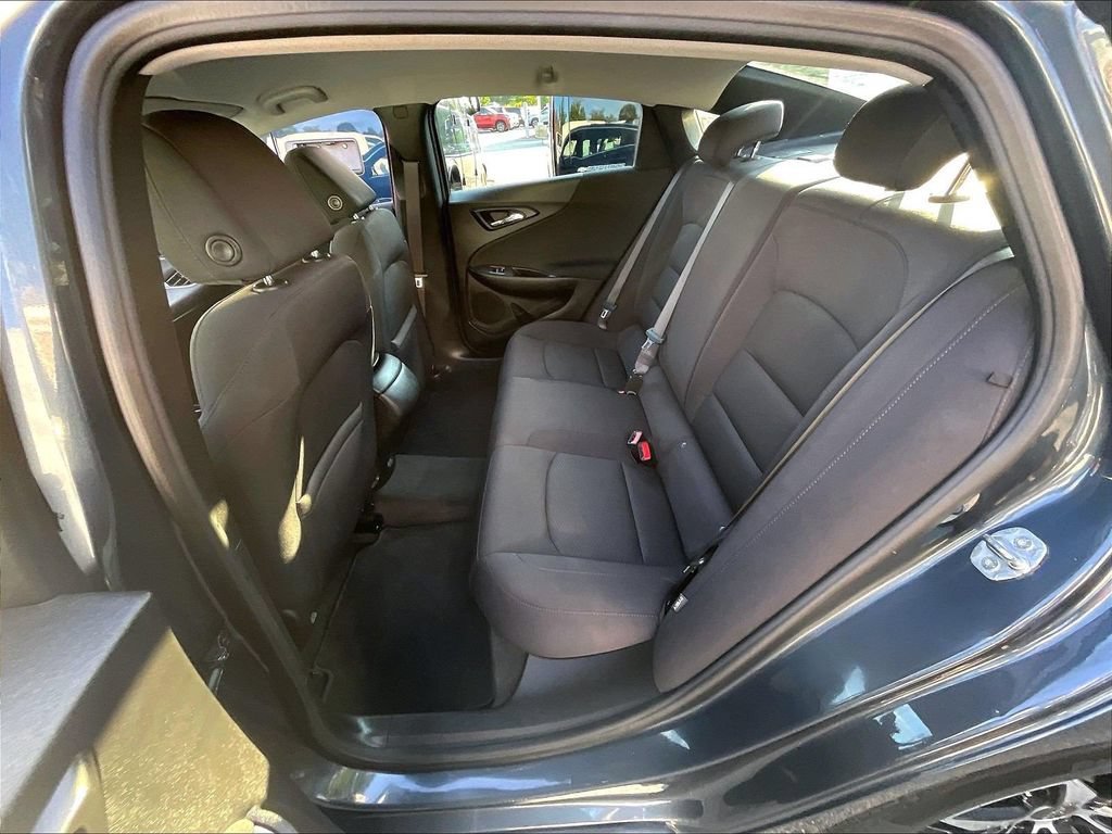 Used 2021 Chevrolet Malibu RS FWD image 15