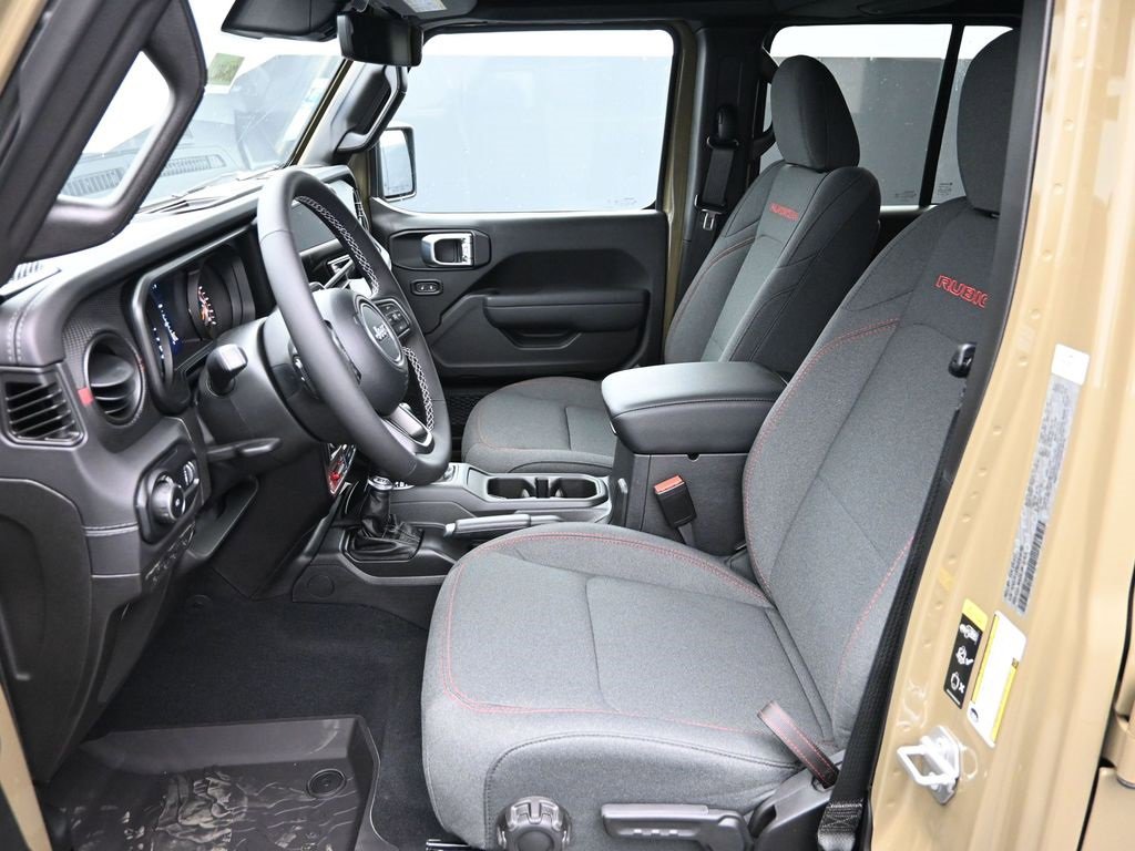 Certified 2025 Jeep Wrangler Unlimited Rubicon w/ Technology Group image 11
