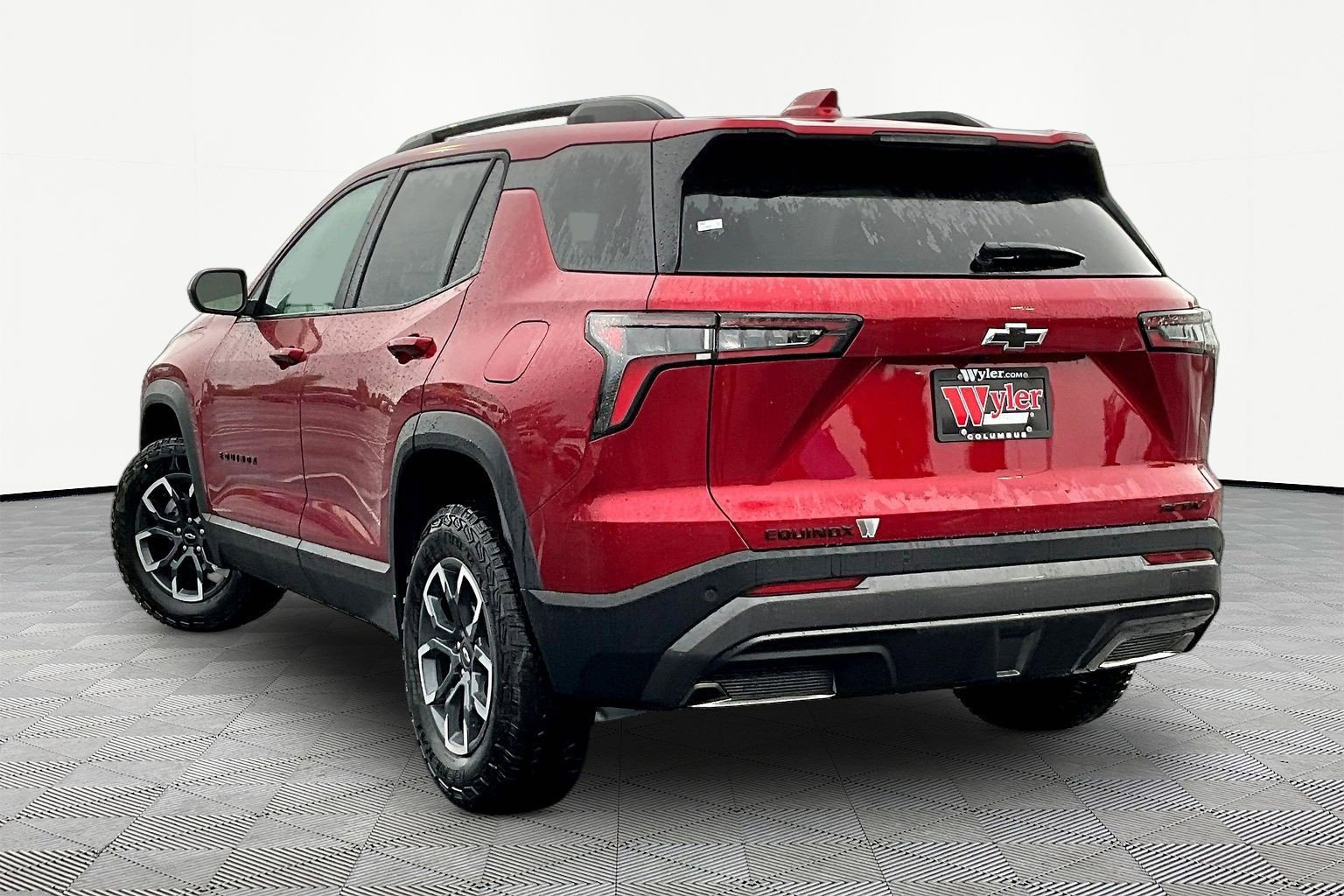 New 2026 Chevrolet Equinox ACTIV FWD image 3