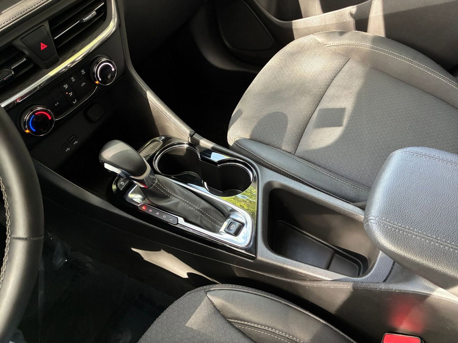 Used 2025 Buick Encore GX Preferred FWD image 40