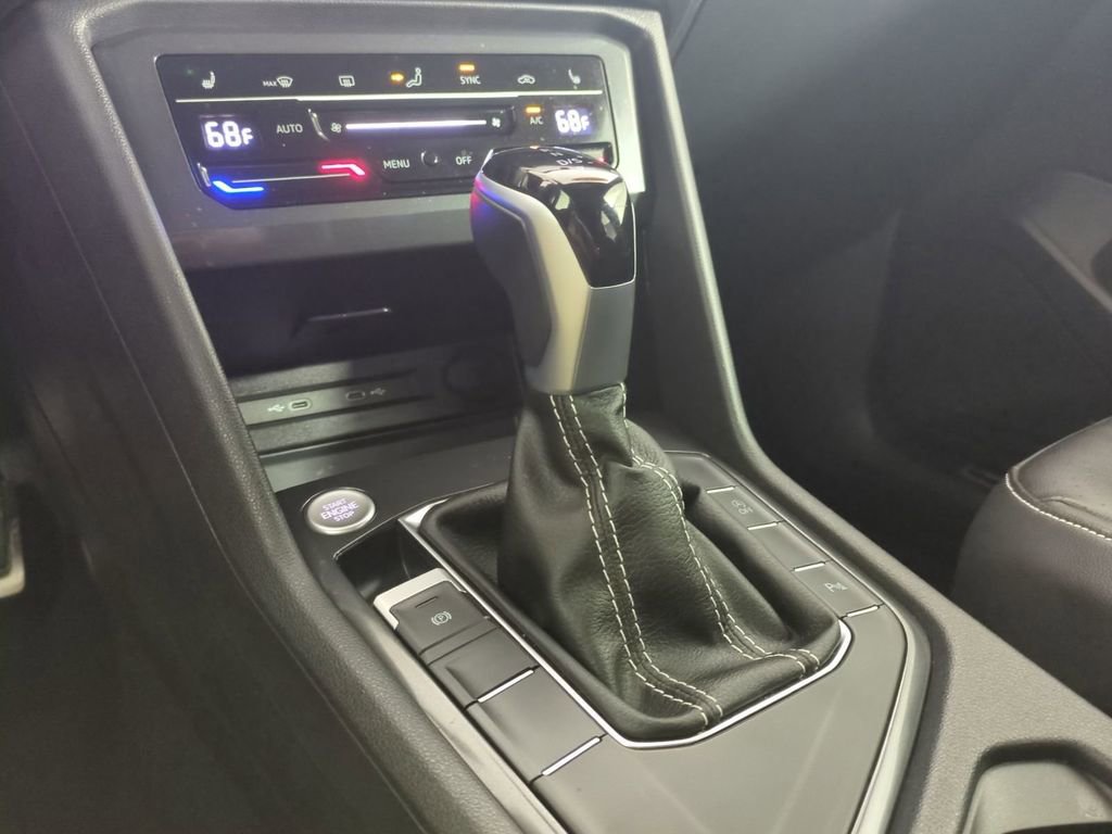 Used 2024 Volkswagen Tiguan SE R-Line image 22