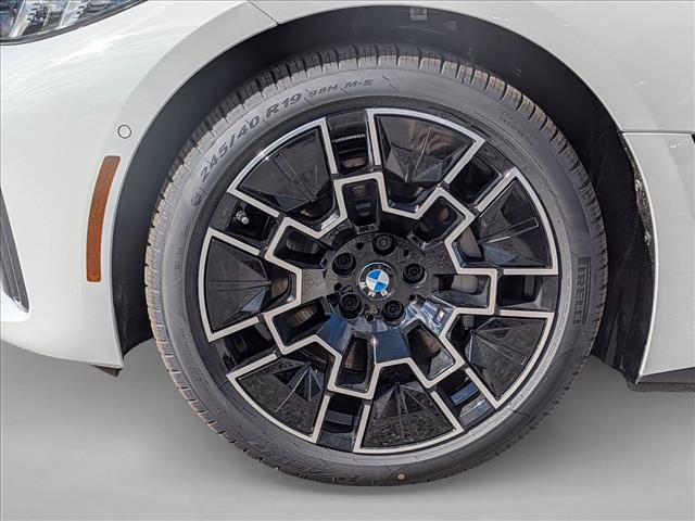 Used 2026 BMW i4 xDrive40i w/ M Sport Package AWD/4WD image 10