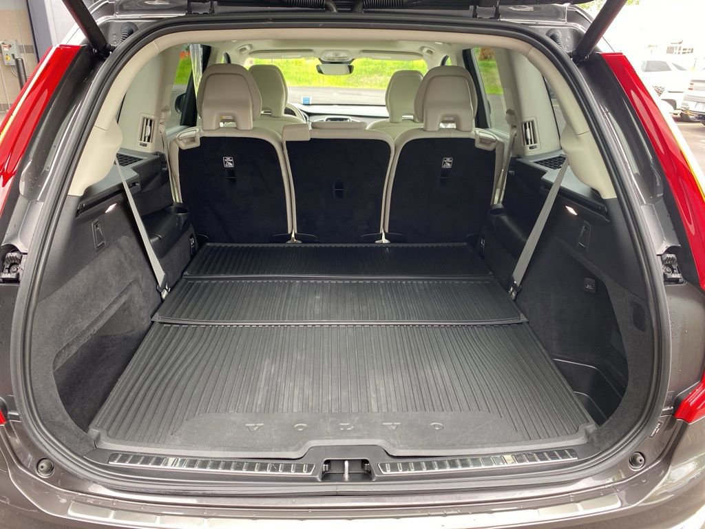 Used 2023 Volvo XC90 B6 Plus w/ Protection Package image 16