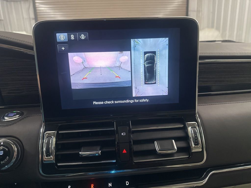 Used 2020 Lincoln Navigator Black Label w/ Cargo Convenience Package image 14