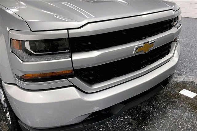 Used 2017 Chevrolet Silverado 1500 Custom w/ Custom Convenience Package image 27