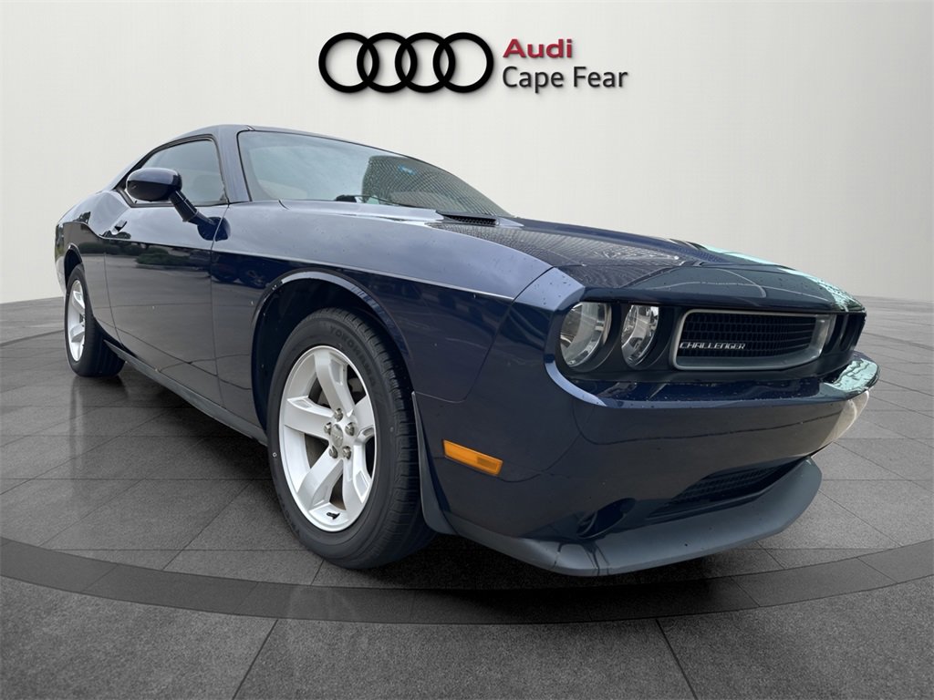 Used 2014 Dodge Challenger SXT