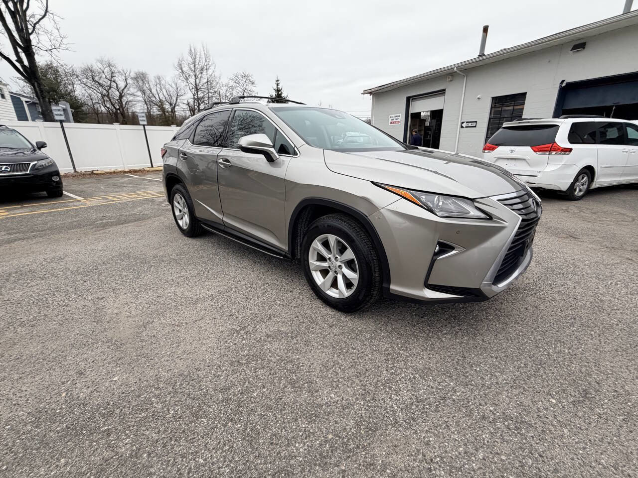 Used 2017 Lexus RX 350 AWD image 5