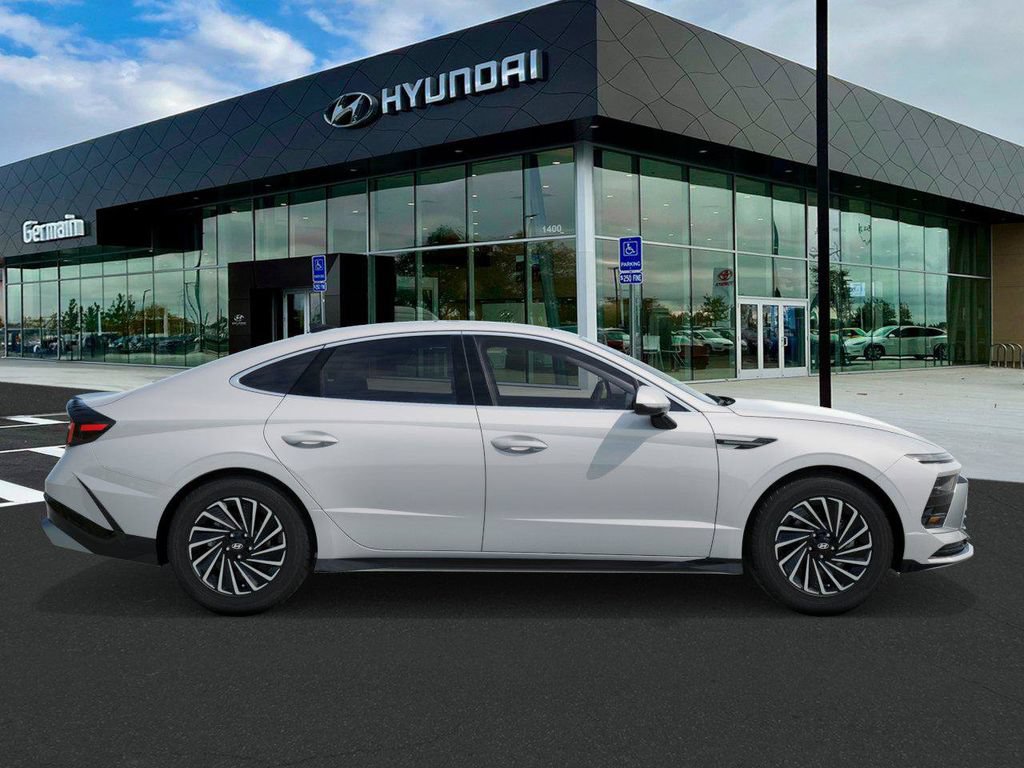 New 2026 Hyundai Sonata SEL FWD image 7