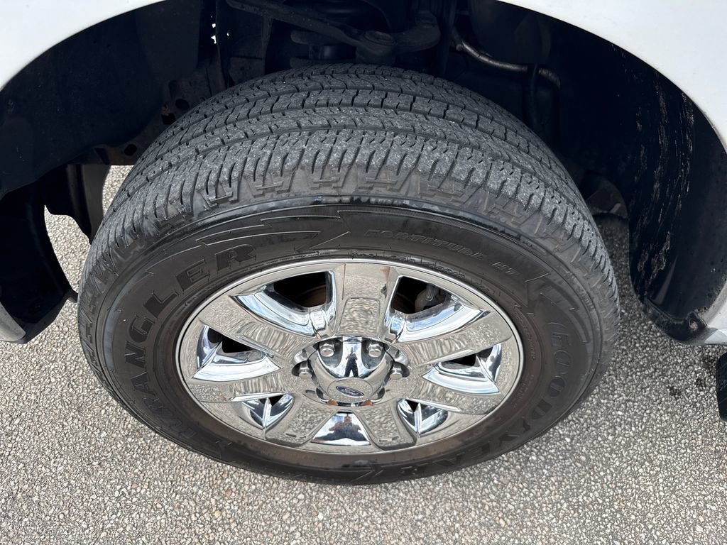 Used 2013 Ford F150 XLT w/ XLT Chrome Pkg image 11