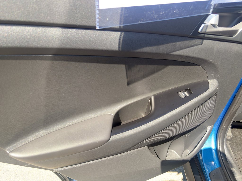 Used 2020 Hyundai Tucson SE w/ Cargo Package AWD/4WD image 15
